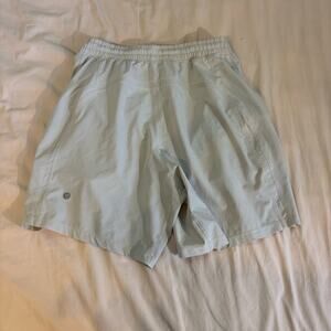 Lululemon Men’s Off White Athletic Shorts • Size S